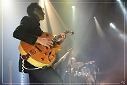 NIK_88782-in DeRobert - the Half Truths 06-12-2018 (Zz) (p)